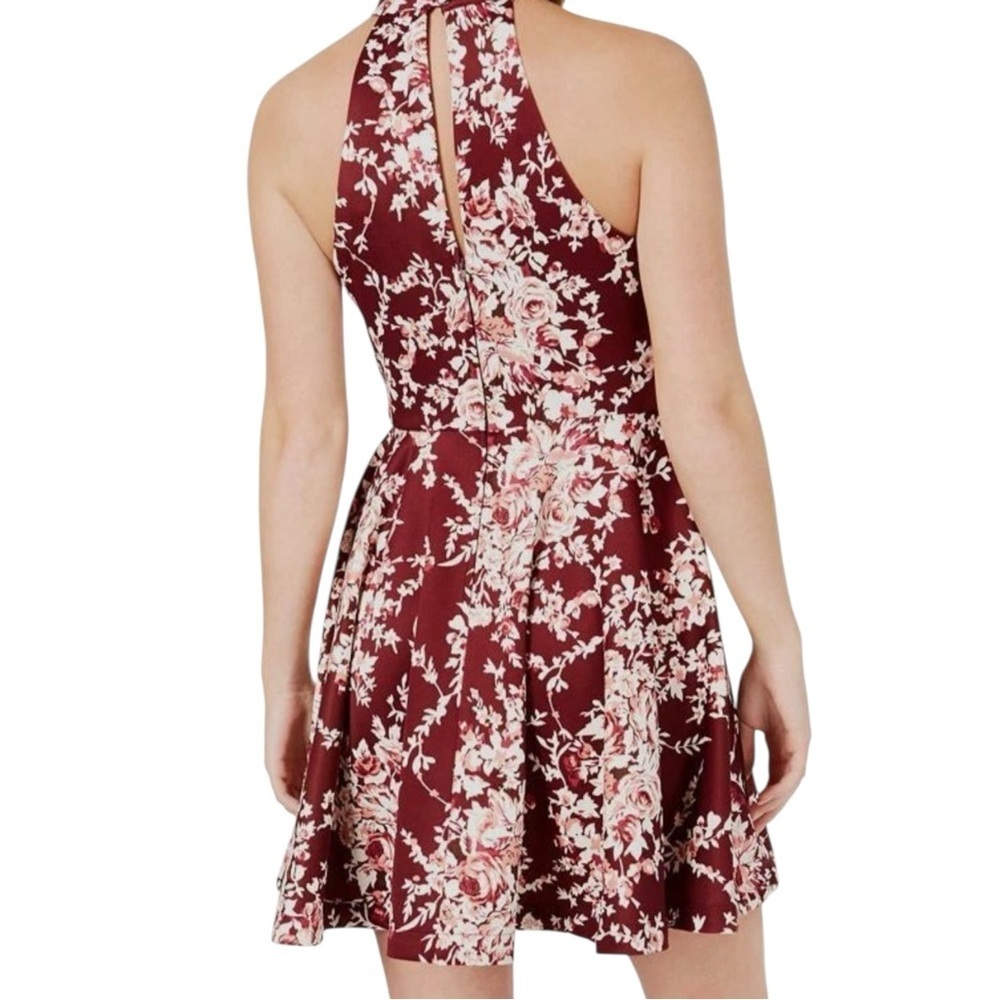 Women's XS (1/2) Burgundy Floral Fit & Flare Halter Knee Length Sleeveless Dress - Picture 2 of 7